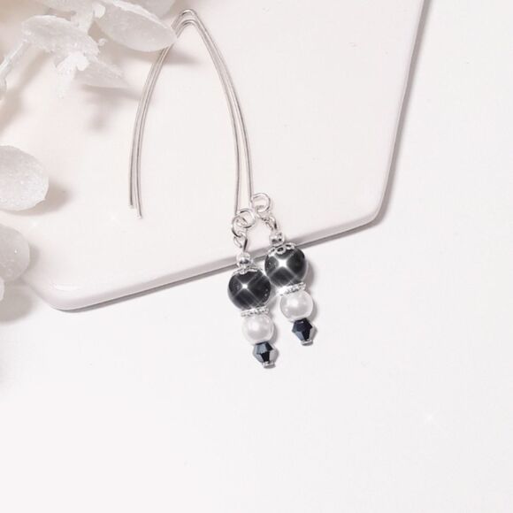 Boho Earrings #044L Glass pearls black white Vhook Earrings long - Picture 1 of 3